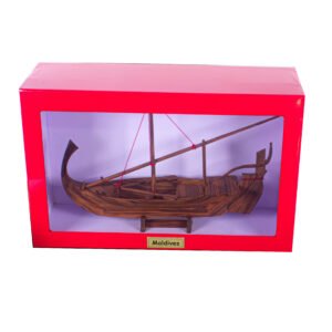 10' DHONI WITH  RED VELVET GLASS BOX 12'' (PAINTED AND ALL)